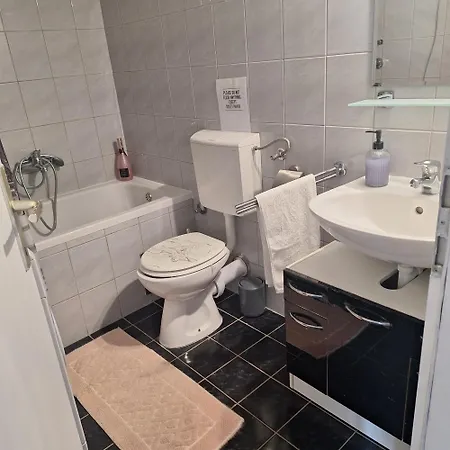 Mila Διαμέρισμα Kaštel Novi